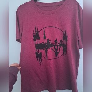 Stranger Things Short Sleeve Tee Basically New Burgundy Black